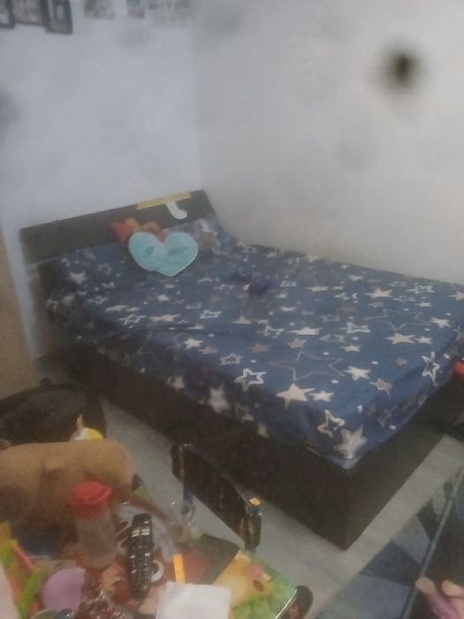 Închiriez apartament