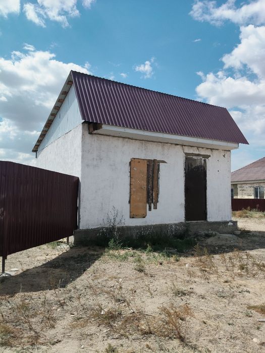 Продам участок с времянкой