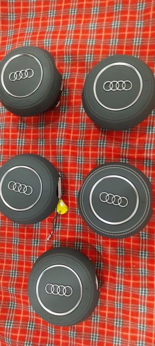 Vând airbag-uri rotunde pentru  Audi , A6 C7