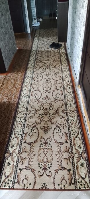 Продам ковёр,дорожки