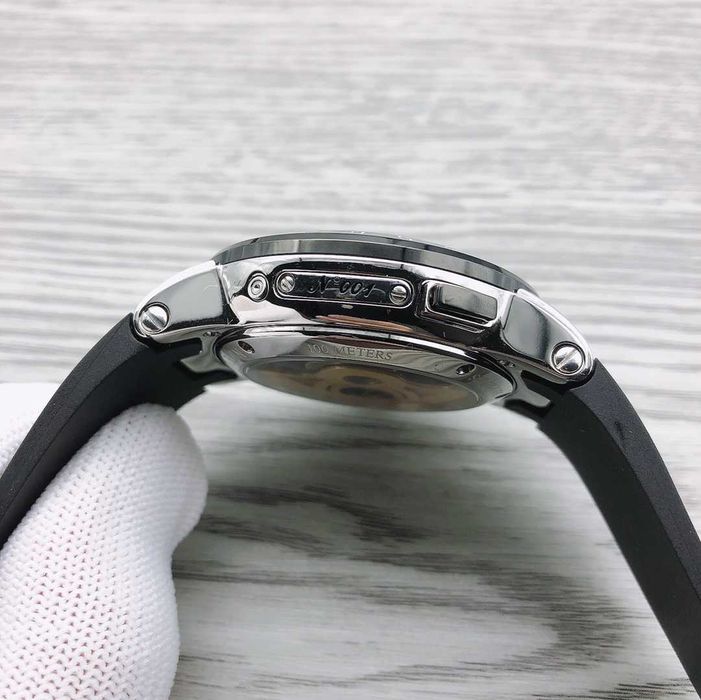 Автоматичен мъжки часовник Ulysse Nardin El Toro GMT Black