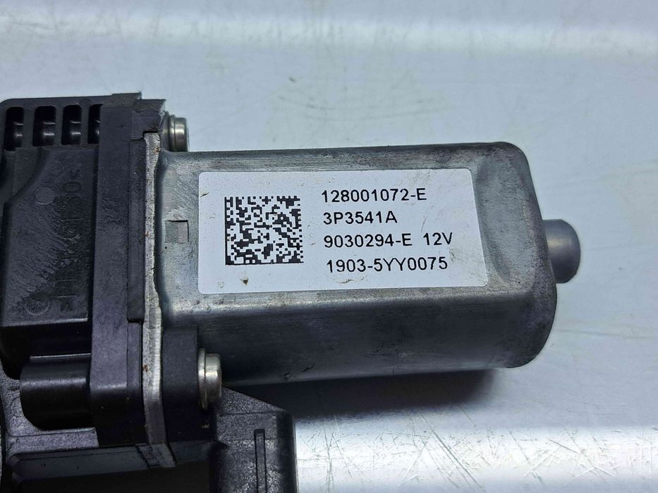 Motoras geam stanga fata Renault Clio 4 (B98) Hatchback [Fabr 2012-202