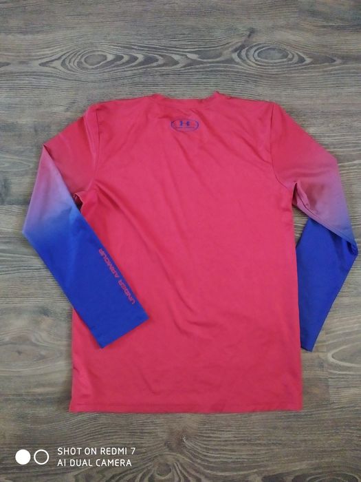 Блузи NIKE, UNDER ARMOUR  цена 20 лв
