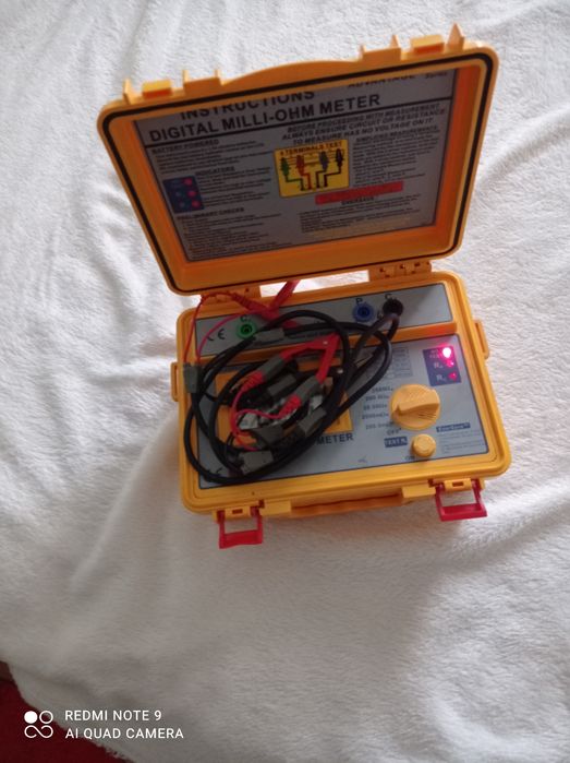 Digital milli-ohm meter