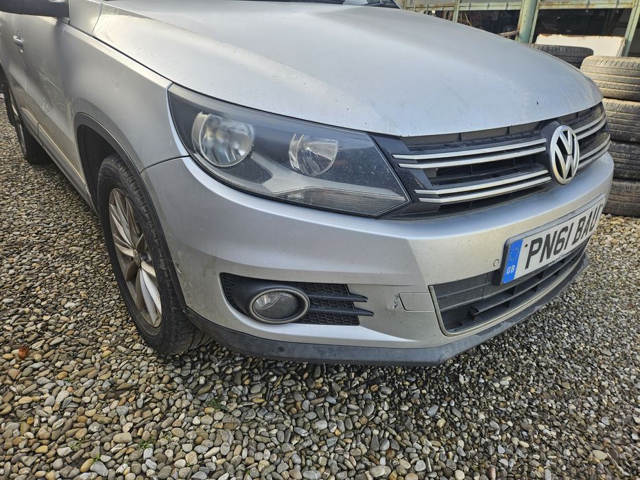 Fata completa Tiguan 5N facelift bara cu park assist