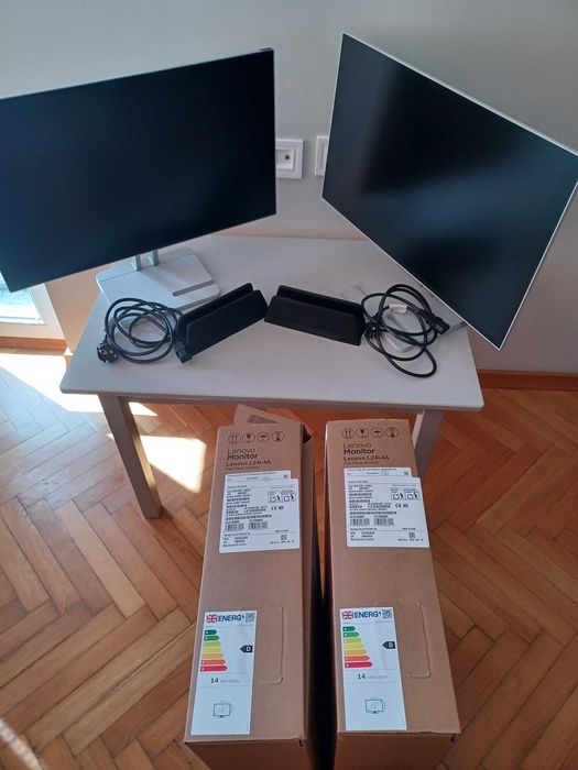 ЛОТ: 2 Монитора LENOVO L24i-4A + 2 вертикални държача за лаптоп XMART CYK Vertical