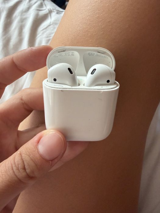 Airpods първа генерация