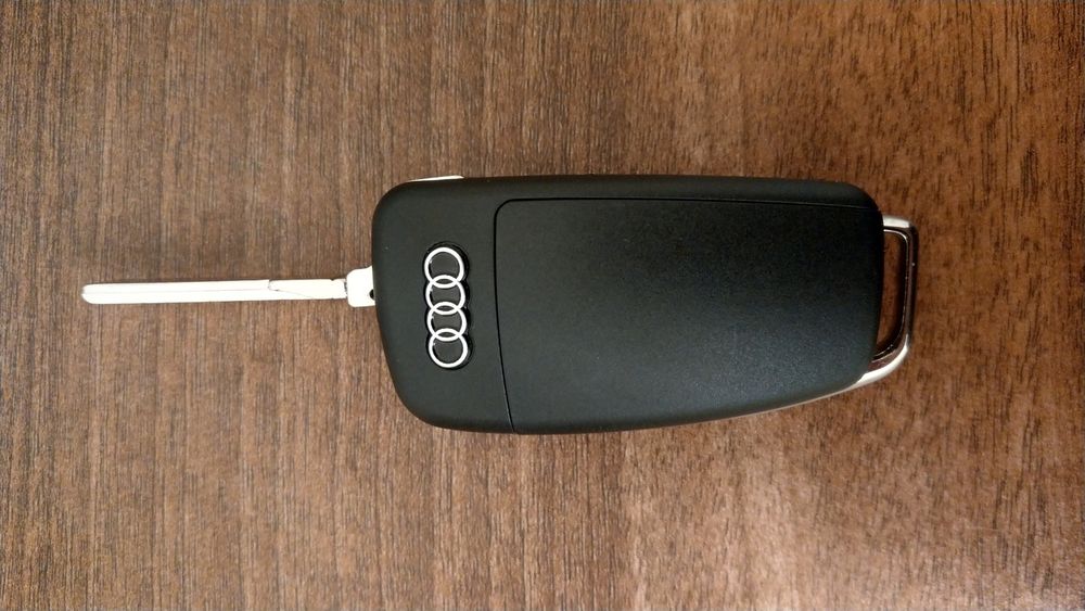 Carcasa cheie Audi cu 3 butoane