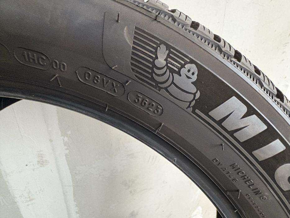 Зимни гуми 235/50/20 Michelin Alpin