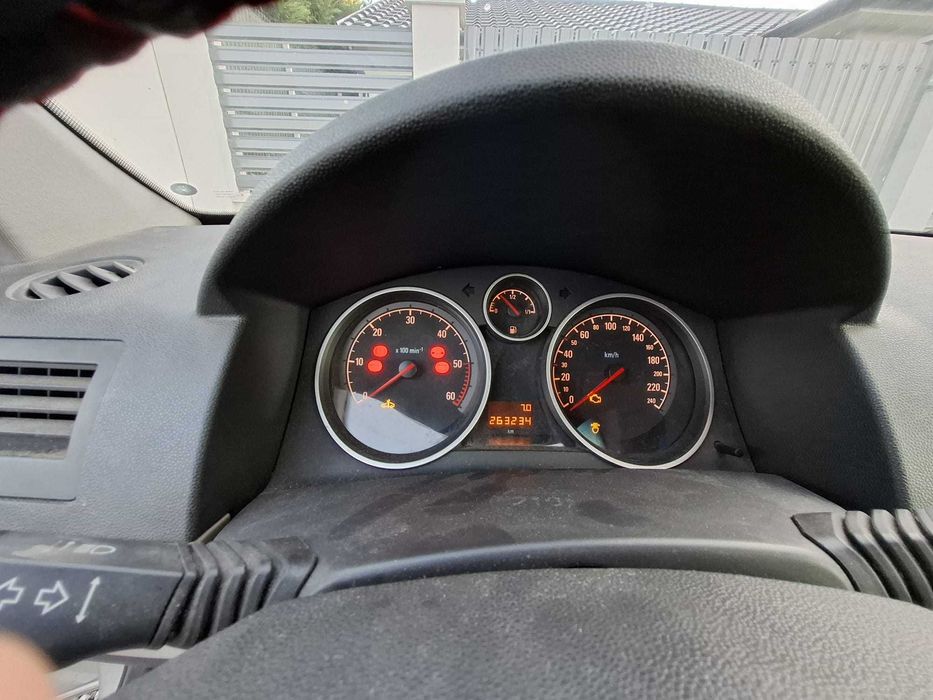 Opel Astra H 1.7d