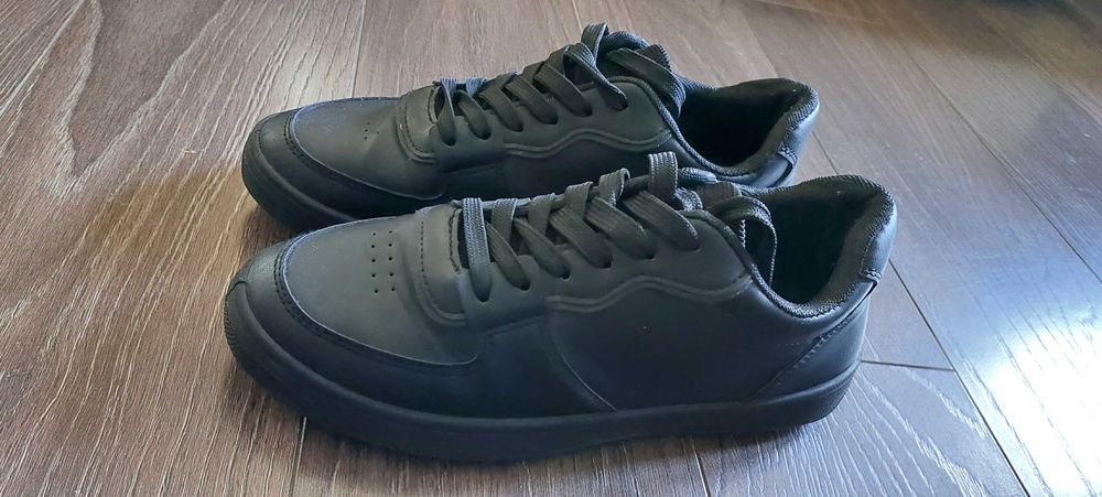 Юношески обувки - номер 40