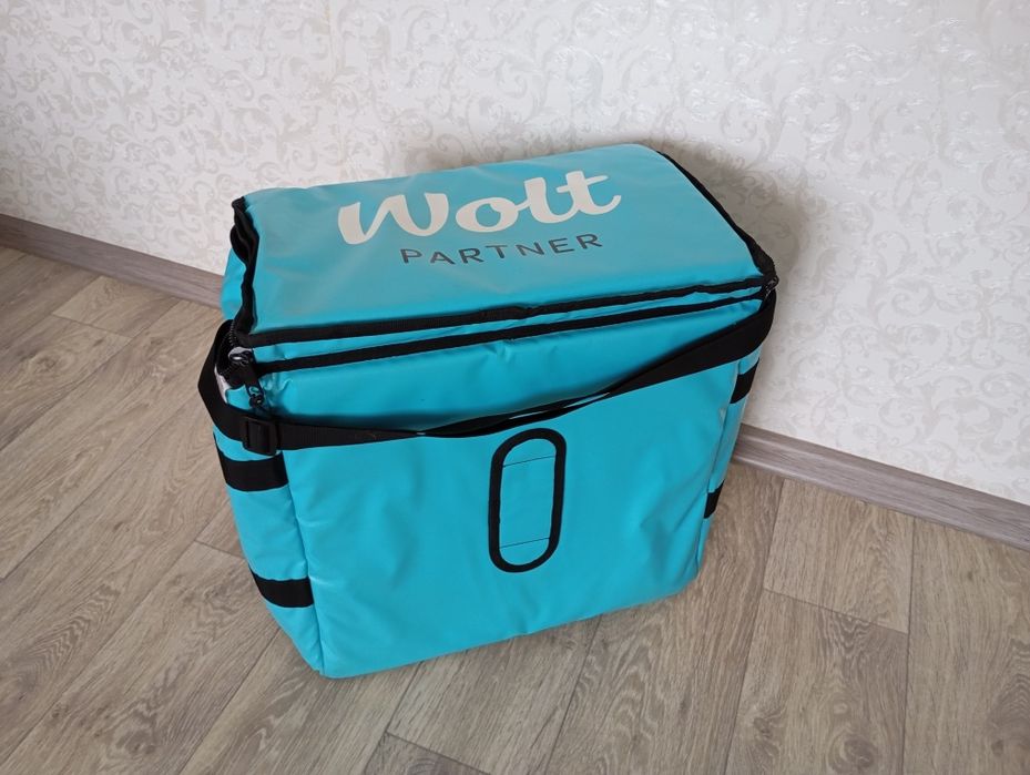 Продам термосумку Wolt