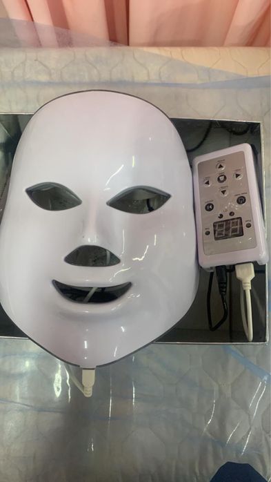 Косметологический аппарат для ухода за кожей лица