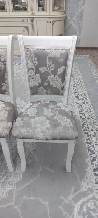 Стулья 18 штук. .