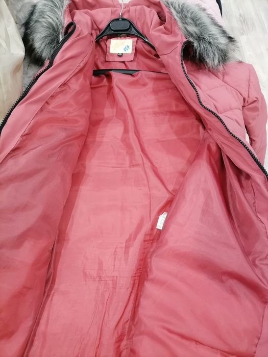 Зимний пуховик женский