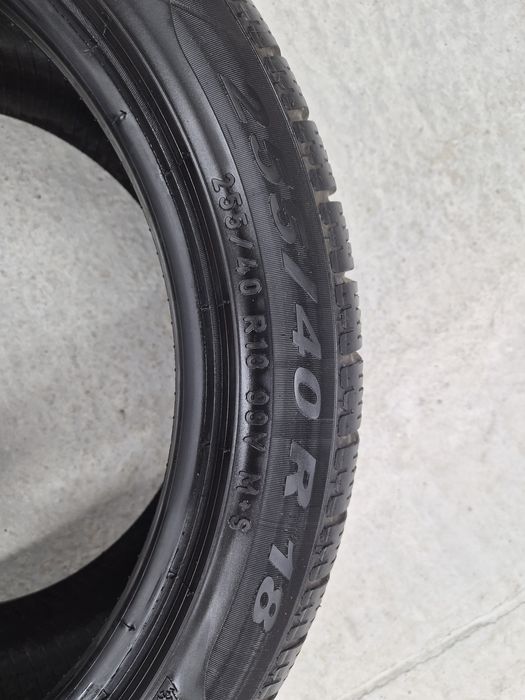 Anvelope Pirelli Sottozero 255 40 18