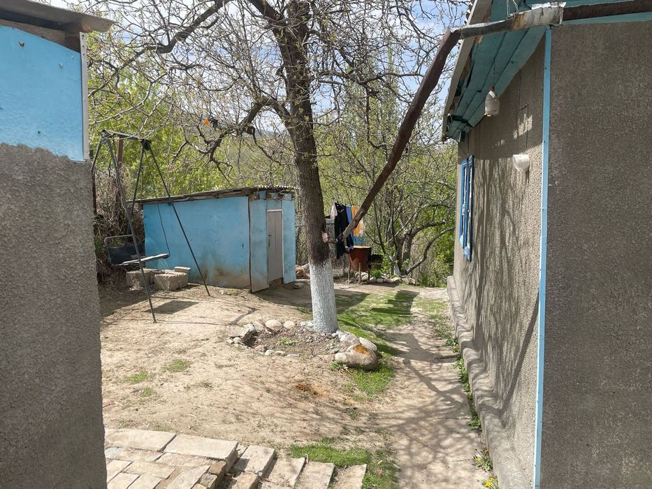 Үй сатылады (продаётся дом)