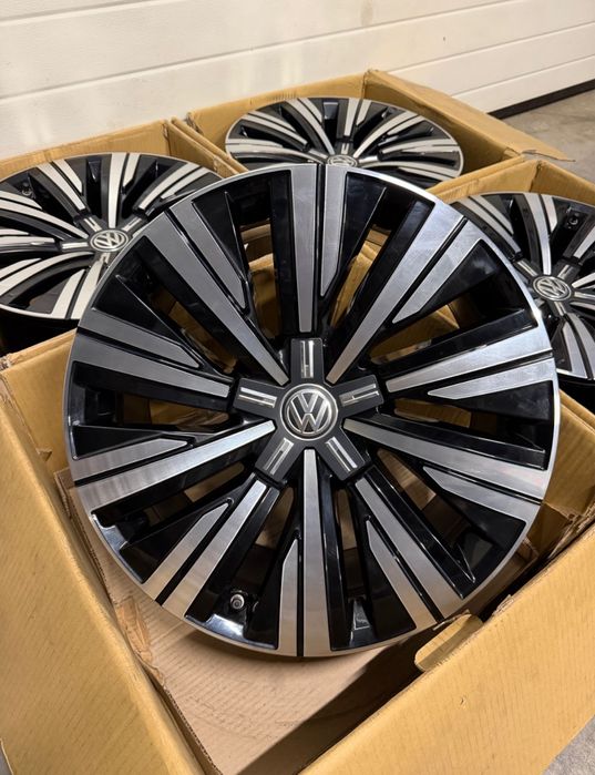 Jante NOI 19 ORIGINALE VW Touareg III CR R-Line Q7 Tirano Bicolor Volkswagen