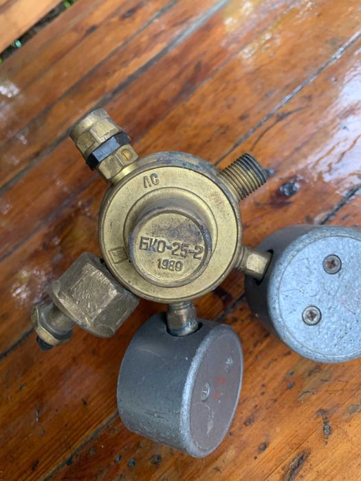 продам резак, редуктор на баллон