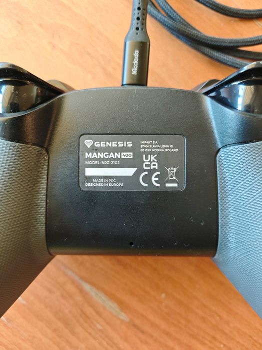 Контролер Genesis - Mangan 400, PC/Switch/Mobile с кабел