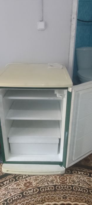 Холодильник сатылады