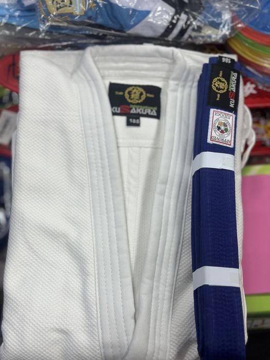 Кимоно Адидас, Сакура, Мизуна,