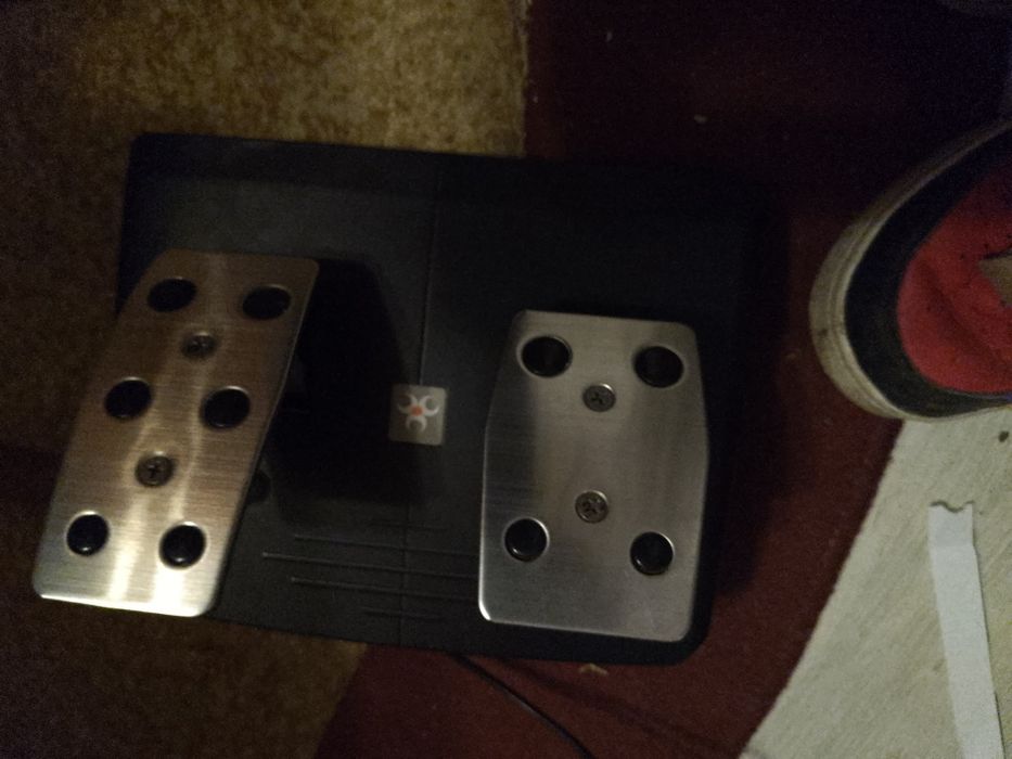 Vând vaolan impecabil luat de 3 luni