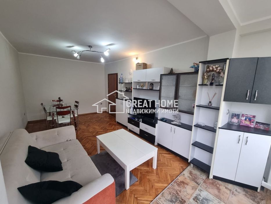 Дава се под наем Четиристаен апартамент в Търговище, Вароша - 80 кв.м за 348.84 € - Снимка #1