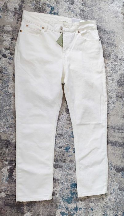 Blugi albi H&M noi cu eticheta marimea 42