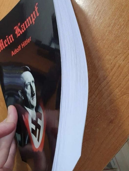 "MEIN KAMPF" in limba romana ambele volume-varianta necenzurata