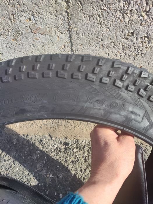 Гума за електрически велосипед 24/4"