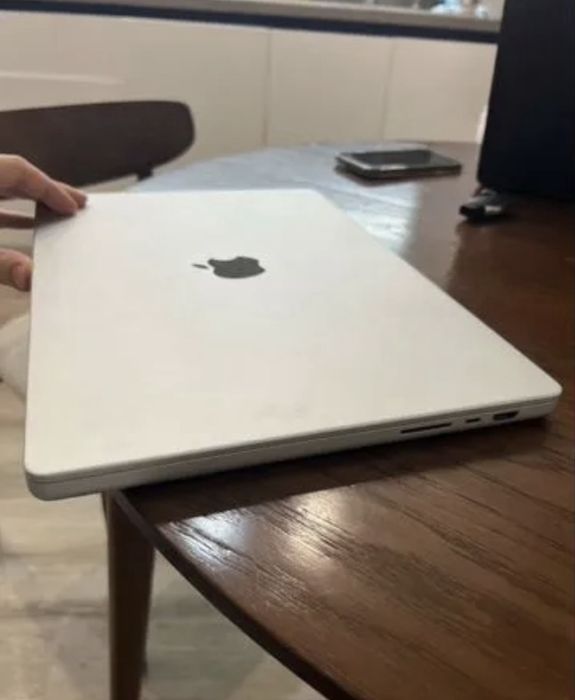 Macbook Pro 16 M3 Pro 18/512