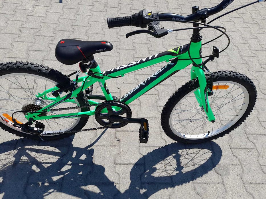 BG Велосипед 20" CYBER зелен