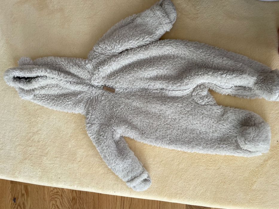 Ескимоси/космонавти h&m , Carter’s