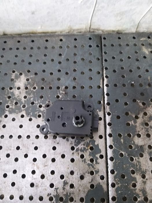 Motoras clapeta aeroterma alfa romeo 159 939 52408227