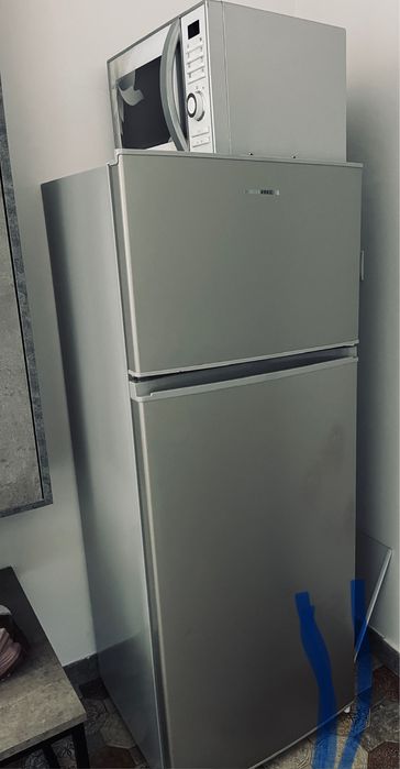 Frigider cu congelator
