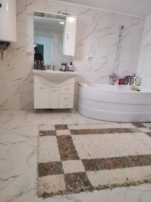 Casă de vânzare în Brăila – 5 camere, curte generoasă
