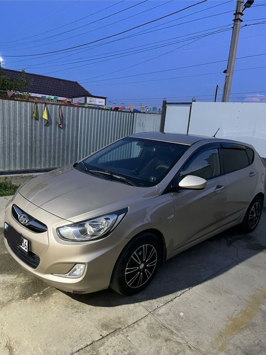 Hyundai Accent 2013