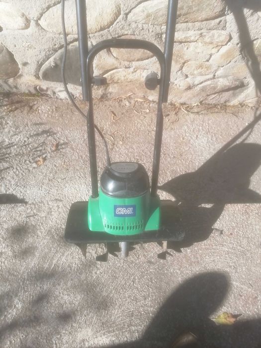 Motosapa prasitoare electrica