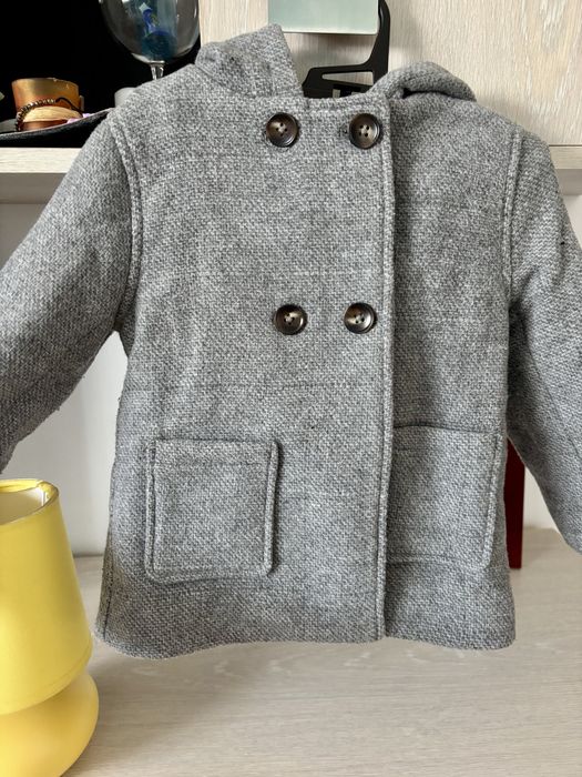 Palton Mango pentru baieti, marimea 92, cu 20% lână.