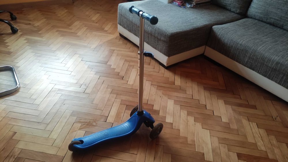 Детски скутер Глобер светещи колела