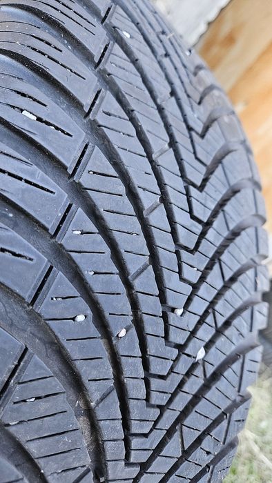 2бр гуми 225 45 19 дот 22 кумхо