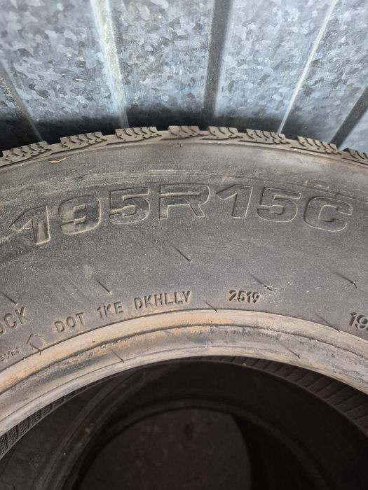 Шины 195R15C комплект Б/у