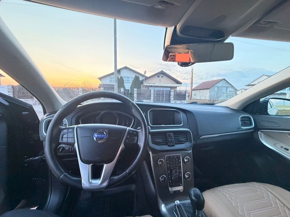 Vand Volvo V40 2.0 190cp D4 2015