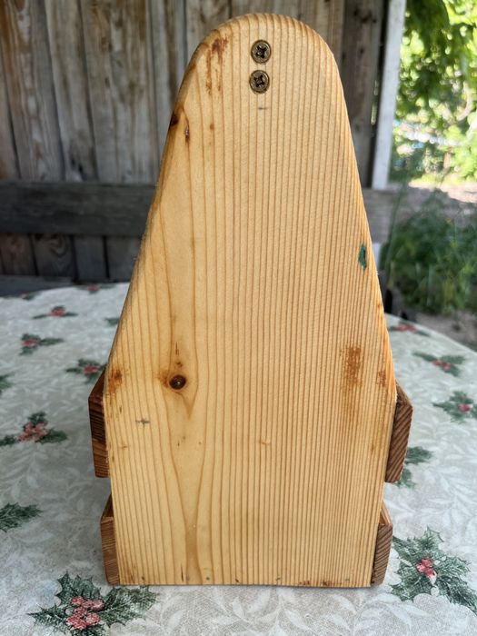 Дървена кошница за бира и малко столче