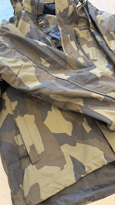 Jacheta AVID carp ripstop camo
