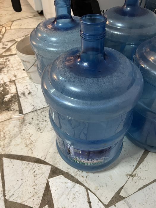 Бутыл 19 л пластиковая