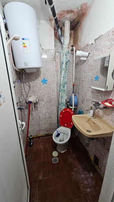 Продава се Двустаен апартамент в Разград, Център - 63 кв.м за 1174 €/кв.м - Снимка #3