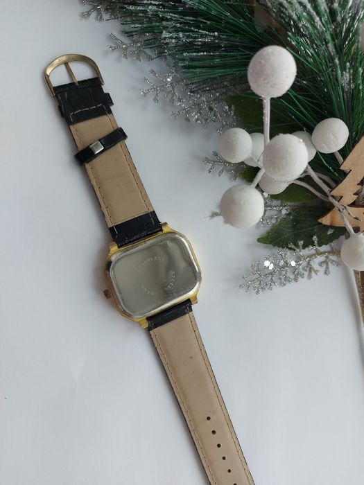 Отличные наручные часы.