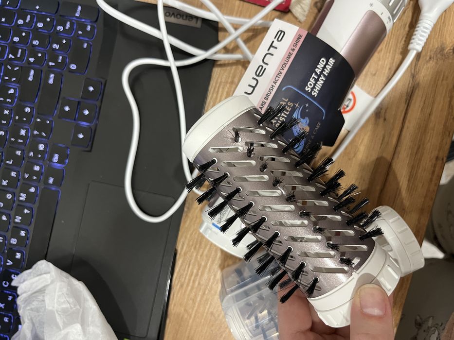 Rowenta CF9540F0 фен-щетка розовый